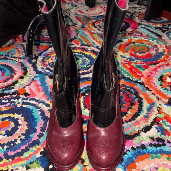 Boots - Picture 2 of 5